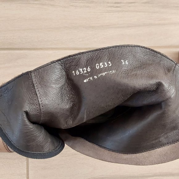 Fidji Taupe/Tan Distressed Leather Low Heel Boot. Size 36 - Picture 4 of 8